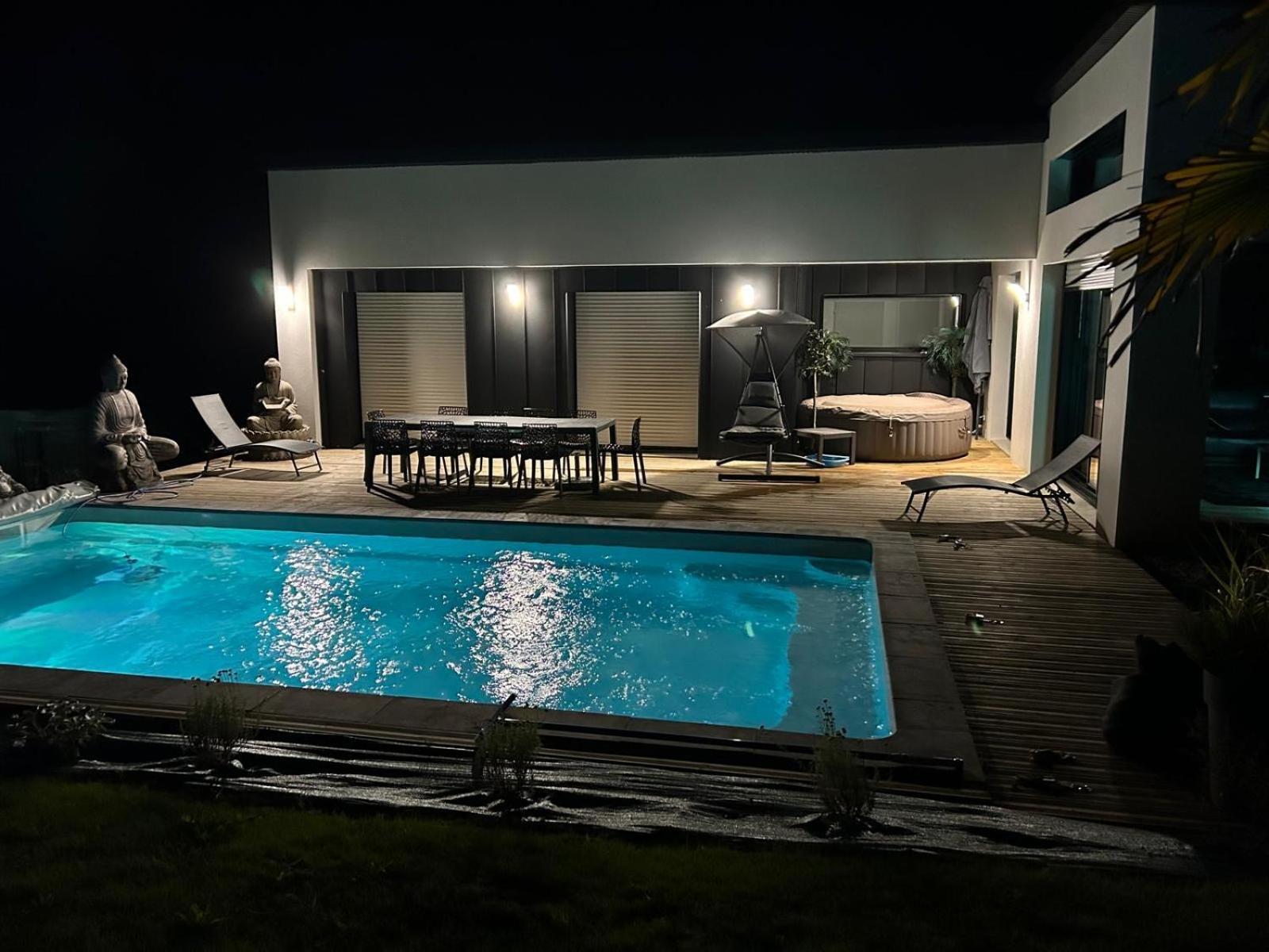 Les Hermines A Plumelec Exterior photo
